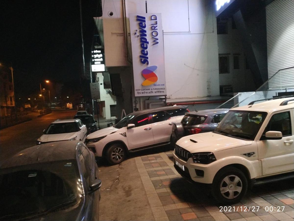 Hotel Florence Nanded Bagian luar foto